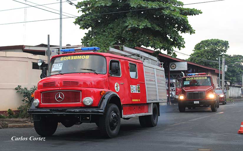 BOMBEROS